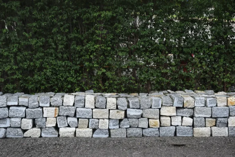 Stone Fencing Pole-4